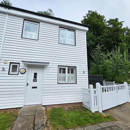 Northbank Villa Rye Exterior photo